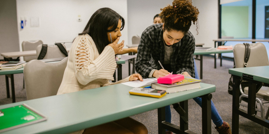 VIU Student Becky on 5 Ways to Manage Stress at the End of the Semester